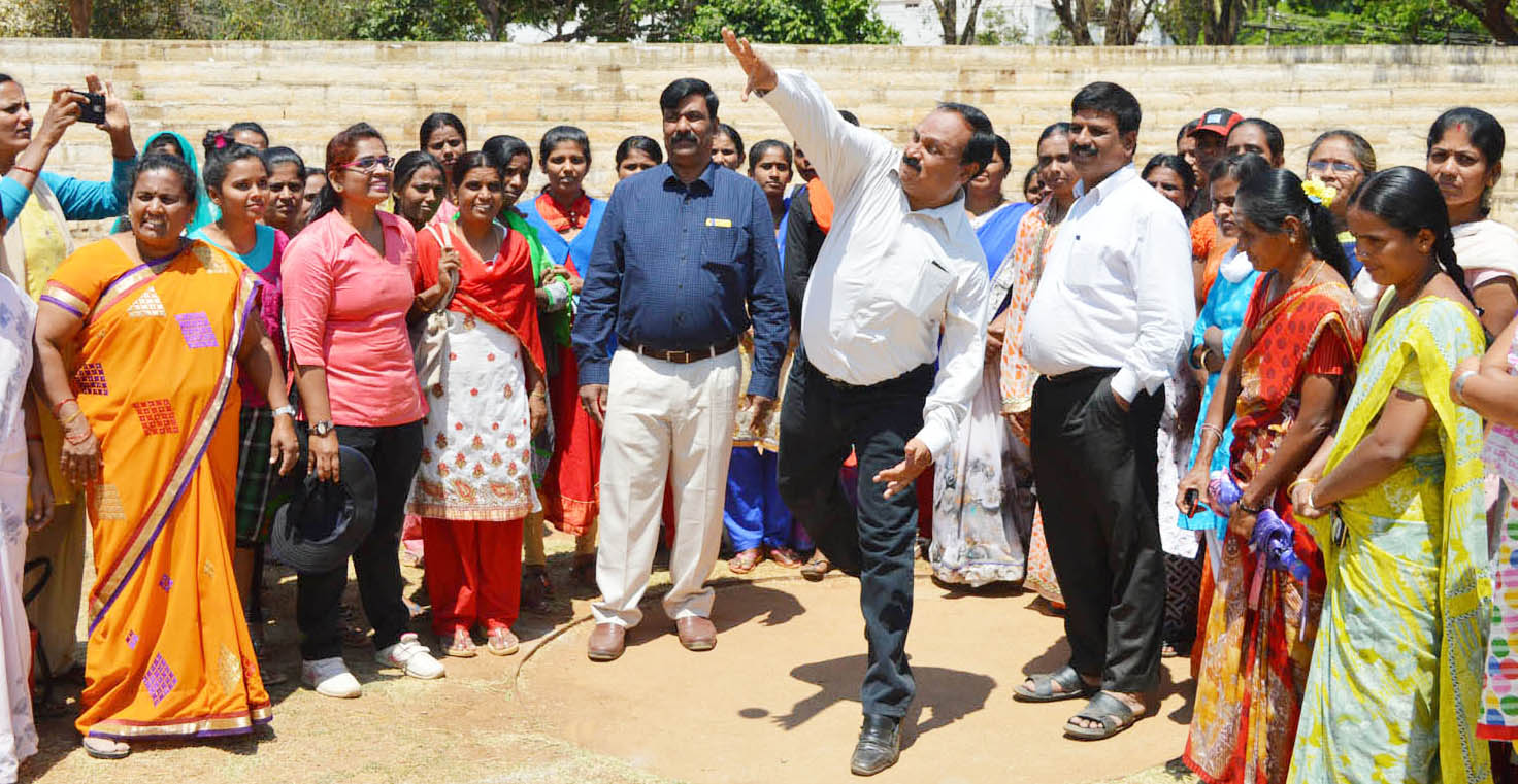 ಮಂಡ್ಯ: ಜಿಲ್ಲಾಮಟ್ಟದ ಮಹಿಳಾ ಕ್ರೀಡಾ ಸ್ಪರ್ಧೆಗೆ ಚಾಲನೆ