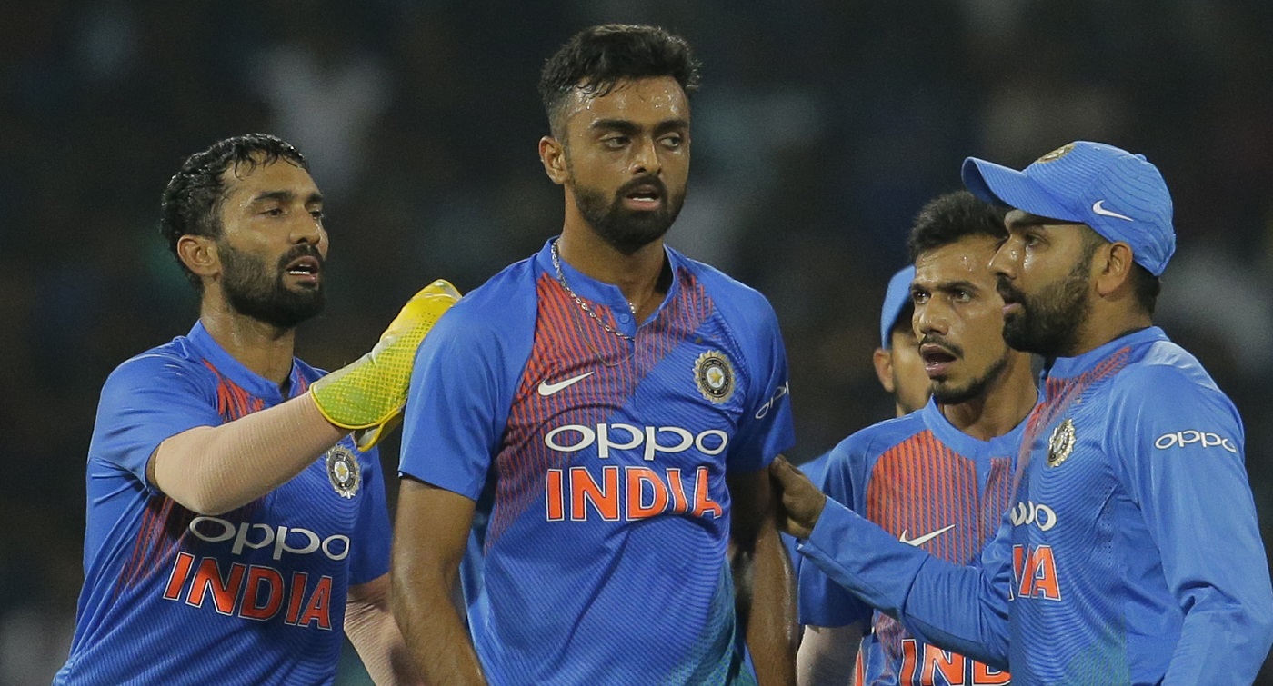 ಟ್ವೆಂಟಿ-20 ತ್ರಿಕೋನ ಸರಣಿ : ಭಾರತದ ಗೆಲುವಿಗೆ  140 ರನ್‌ಗಳ ಸವಾಲು