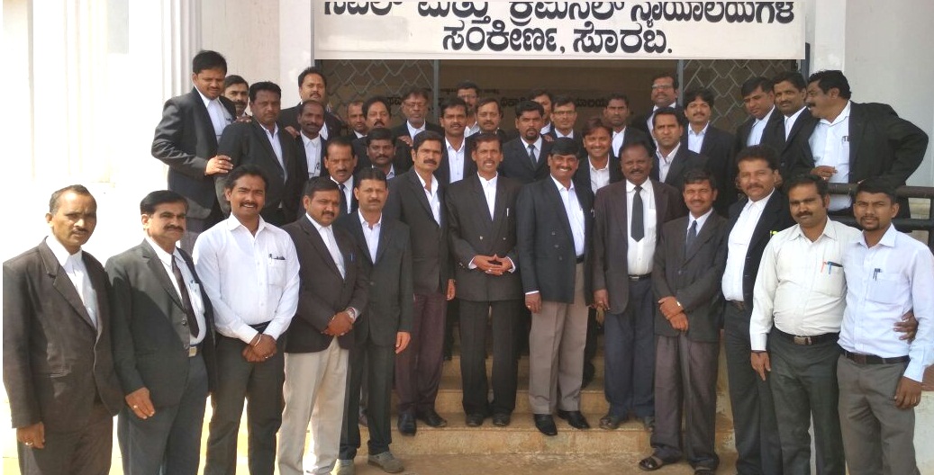 ಸೊರಬ : ಲೋಕಾಯುಕ್ತ ನ್ಯಾ.ವಿಶ್ವನಾಥ ಶೆಟ್ಟಿ ಅವರ ಮೇಲೆ ನಡೆದ ಹಲ್ಲೆ ಖಂಡಿಸಿ ಪ್ರತಿಭಟನೆ