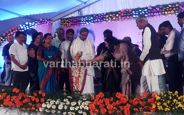 ದೇವದಾಸಿ ಪದ್ಧತಿ ತೊಡೆದು ಹಾಕಲು ಕಠಿಣ ಕಾನೂನು : ಸಿಎಂ ಸಿದ್ದರಾಮಯ್ಯ