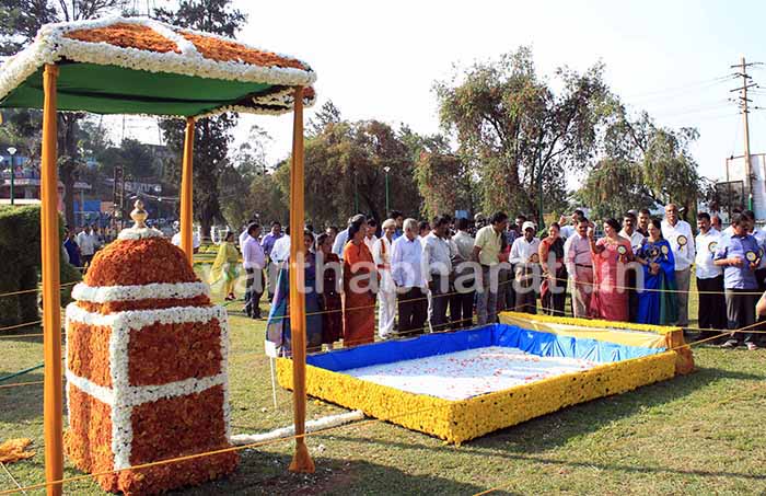 ರಾಜಾಸೀಟು ಉದ್ಯಾನವನದಲ್ಲಿ ವರ್ಣರಂಜಿತ ಪುಷ್ಪರಾಶಿಯ ಆಕರ್ಷಣೆ : ಮೂರು ದಿನಗಳ ಫಲಪುಷ್ಪ ಪ್ರದರ್ಶನಕ್ಕೆ ಚಾಲನೆ