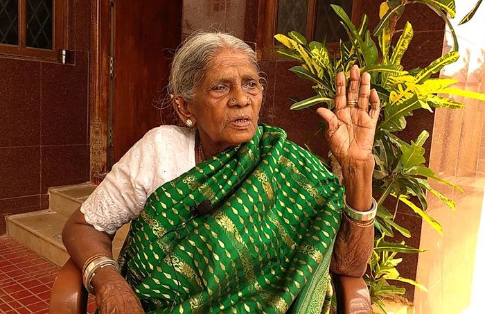 ಮನೆಯಂಗಳದಲ್ಲಿ ಸಸಿವೊಂದನ್ನು ನೆಡುವ ಮೂಲಕ ಪರಿಸರ ಸಂರಕ್ಷಣೆಯಲ್ಲಿ ತೊಡಗಬೇಕು: ಸಾಲುಮರದ ತಿಮ್ಮಕ್ಕ