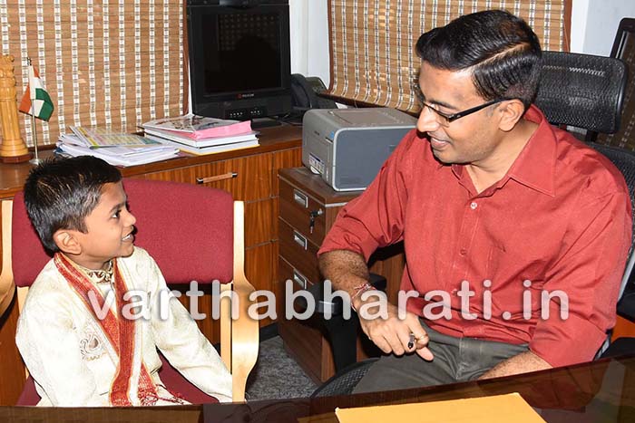ಚುನಾವಣಾ ರಾಯಭಾರಿಯಾಗಿ 1 ನೇ ತರಗತಿ ಬಾಲಕ: ಶಿವಮೊಗ್ಗ ಜಿಲ್ಲಾಡಳಿತದ ವಿಭಿನ್ನ ಪ್ರಯೋಗ