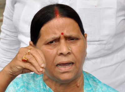 ಭದ್ರತೆ ಹಿಂದೆಗೆತ ಲಾಲೂ ಹತ್ಯೆಗೆ ನಡೆಸಿರುವ ಪಿತೂರಿ : ರಾಬ್ರಿ ದೇವಿ