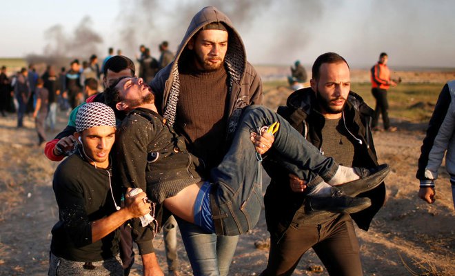 ಇಬ್ಬರು ಫೆಲೆಸ್ತೀನಿಯರ ಶವಗಳನ್ನು ಹಿಡಿದಿಟ್ಟುಕೊಂಡ ಇಸ್ರೇಲ್