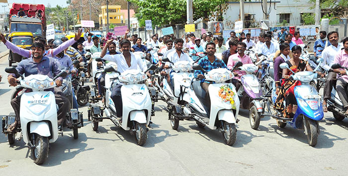 ದಾವಣಗೆರೆ: ನೂರಾರು ವಿಕಲಚೇತನರಿಂದ ಮತದಾನ ಜಾಗೃತಿ ಕಾರ್ಯಕ್ರಮ
