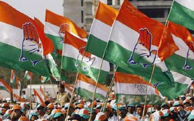 5 ಲಕ್ಷ ರೂ.ನೀಡಿ ನೀತಿ ಸಂಹಿತೆ ಉಲ್ಲಂಘಿಸಿದ ಶಾ, ಯಡಿಯೂರಪ್ಪ ವಿರುದ್ಧ ಕ್ರಮ ಜರಗಿಸಿ: ಚು.ಆಯೋಗಕ್ಕೆ ಕಾಂಗ್ರೆಸ್ ಆಗ್ರಹ