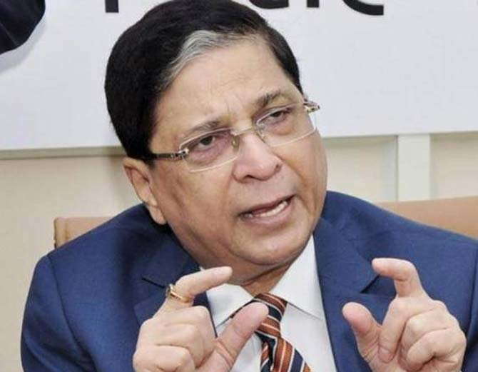 ಭಾರತದ ಮುಖ್ಯ ನ್ಯಾಯಾಧೀಶ ದೀಪಕ್ ಮಿಶ್ರಾ ಪದಚ್ಯುತಿಗೆ ವಿಪಕ್ಷಗಳಿಂದ ವಾಗ್ದಂಡನೆ ನಿಲುವಳಿ ಸಲ್ಲಿಕೆ