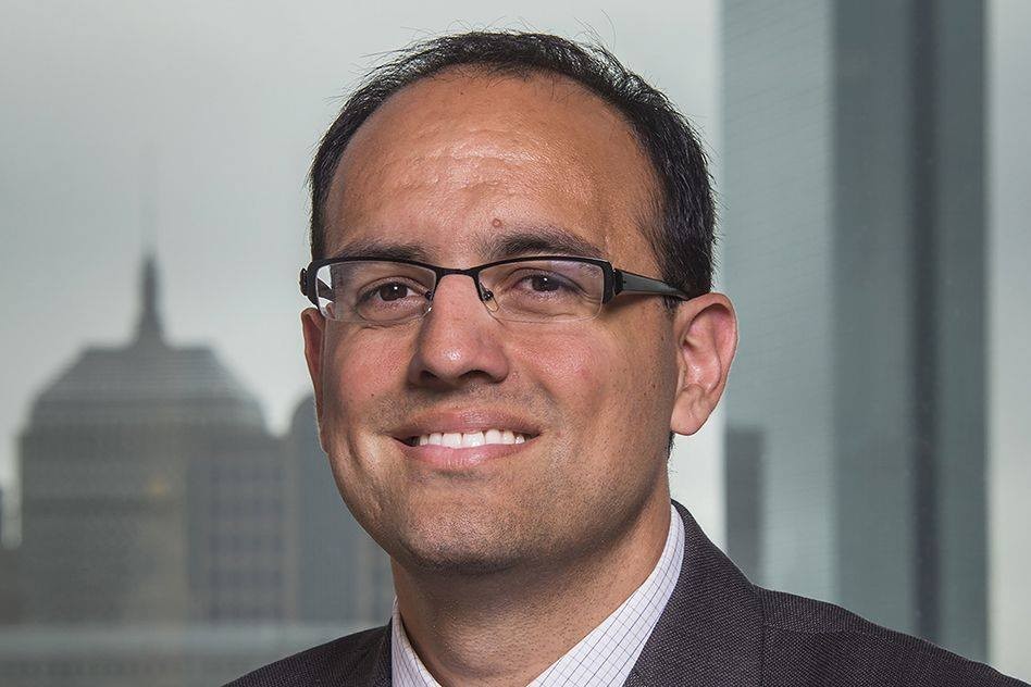 ಭಾರತ ಮೂಲದ ಪಾಠಕ್‌ಗೆ ಯುವ ಅರ್ಥಶಾಸ್ತ್ರ ಪ್ರಶಸ್ತಿ