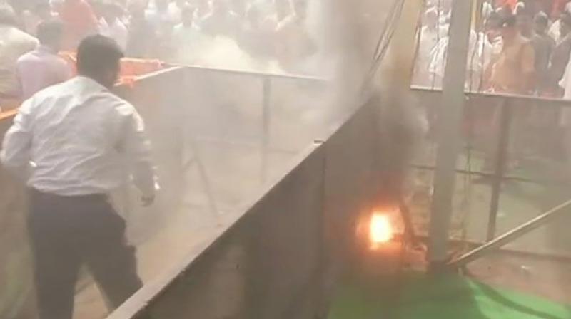 ಉ.ಪ್ರದೇಶ: ಅಮಿತ್ ಶಾ ಸಭೆಯ ಸ್ಥಳದಲ್ಲಿ ಬೆಂಕಿ