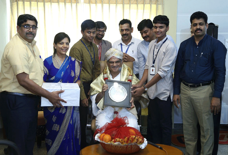 ಡಾ.ವೀರೇಂದ್ರ ಹೆಗ್ಗಡೆಗೆ ಸುರಾನ ವಿದ್ಯಾ ಸಂಸ್ಥೆಯಿಂದ ಸಾಧಕ ಪ್ರಶಸ್ತಿ