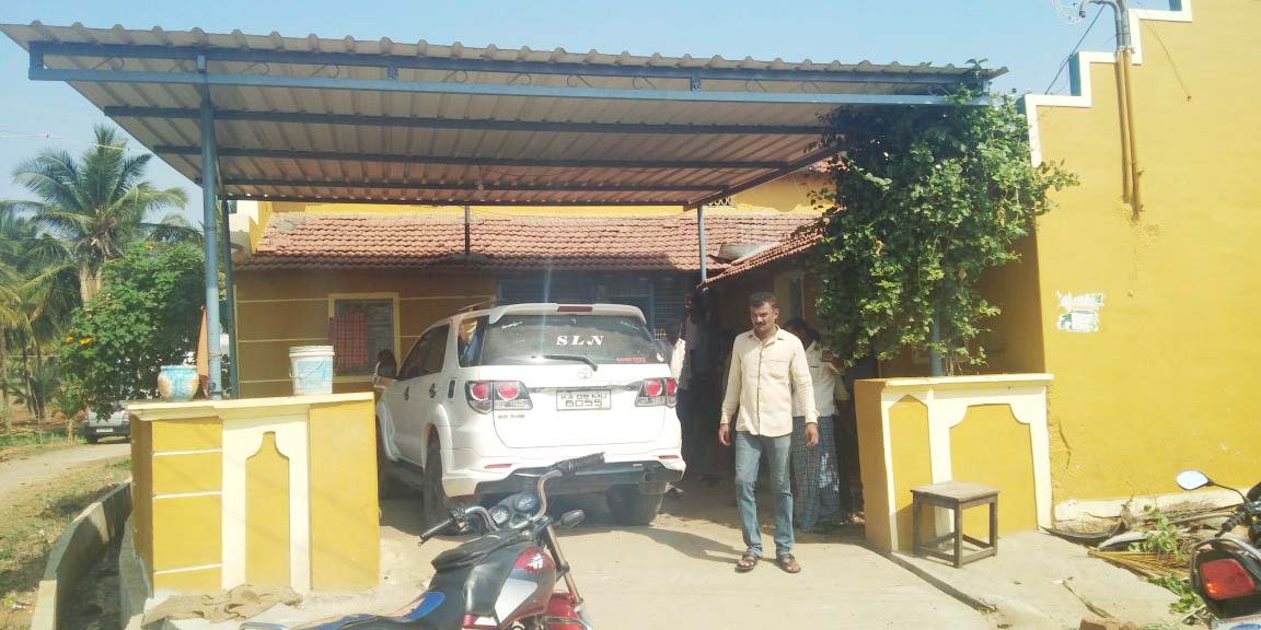 ನಾಗಮಂಗಲ: ಚಲುವರಾಯಸ್ವಾಮಿ ಬೆಂಬಲಿಗರ ಮನೆ ಮೇಲೆ ಐಟಿ ದಾಳಿ