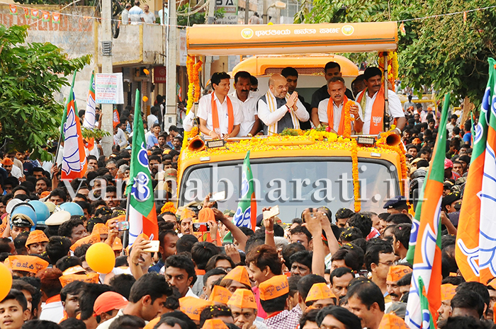 ತುಮಕೂರು: ಅಮಿತ್ ಶಾ ರೋಡ್ ಶೋ; ಮಾಜಿ ಸಚಿವ ಎಸ್.ಶಿವಣ್ಣ ಗೈರು