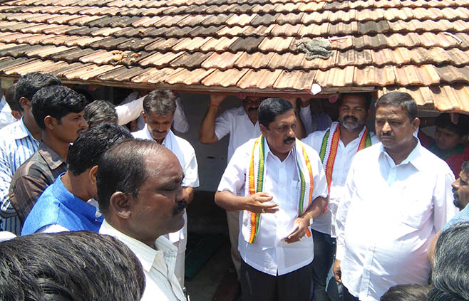 ಹನೂರು: ಕ್ಷೇತ್ರದ ವಿವಿಧೆಡೆ ಕಾಂಗ್ರೆಸ್ ಚುನಾವಣಾ ಪ್ರಚಾರ