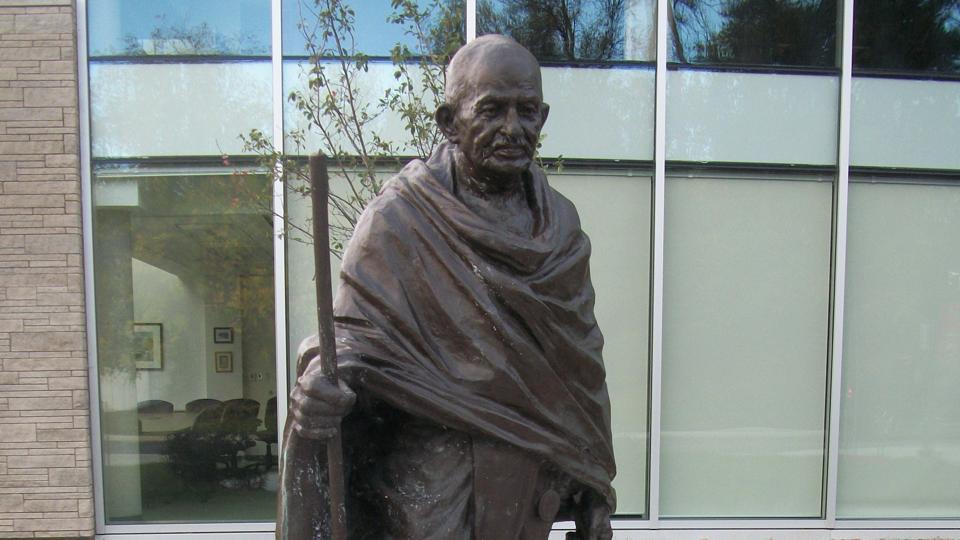 ಕೆನಡ: ಗಾಂಧಿ ಪ್ರತಿಮೆ ತೆಗೆಯಲು ಕರಿಯ ವಿದ್ಯಾರ್ಥಿ ಸಂಘಟನೆ ಒತ್ತಾಯ