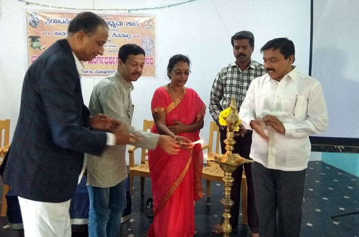 ಹೊಸ ಪಠ್ಯಕ್ರಮಕ್ಕೆ ಹೊಂದಿಕೊಂಡು ಹೋಗುವುದು ಅನಿವಾರ್ಯ, ಅಗತ್ಯವಾಗಿದೆ: ಗೀತಾ