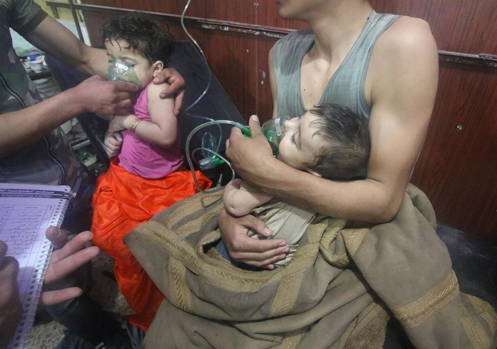 ಸಿರಿಯಾದ ಡೌಮ ಮೇಲೆ ಶಂಕಿತ ರಾಸಾಯನಿಕ ದಾಳಿ: ಮಹಿಳೆಯರು, ಮಕ್ಕಳು ಸೇರಿ 70 ಮಂದಿ ಮೃತ್ಯು