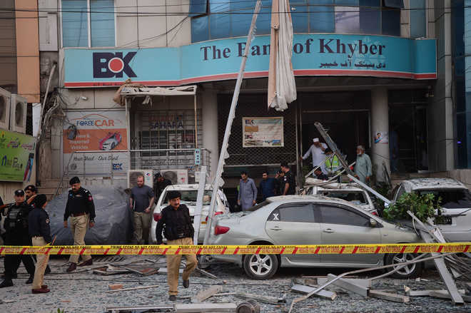 ಪೇಶಾವರದಲ್ಲಿ ಸ್ಫೋಟ: ಒಂದೇ ಕುಟುಂಬದ ಐವರ ಸಾವು