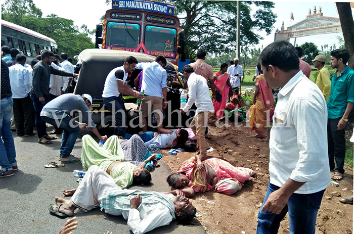 ಮತದಾನಕ್ಕಾಗಿ ತೆರಳುತ್ತಿದ್ದ ವೇಳೆ ರಸ್ತೆ ಅಪಘಾತ: ನಾಲ್ವರು ಮೃತ್ಯು