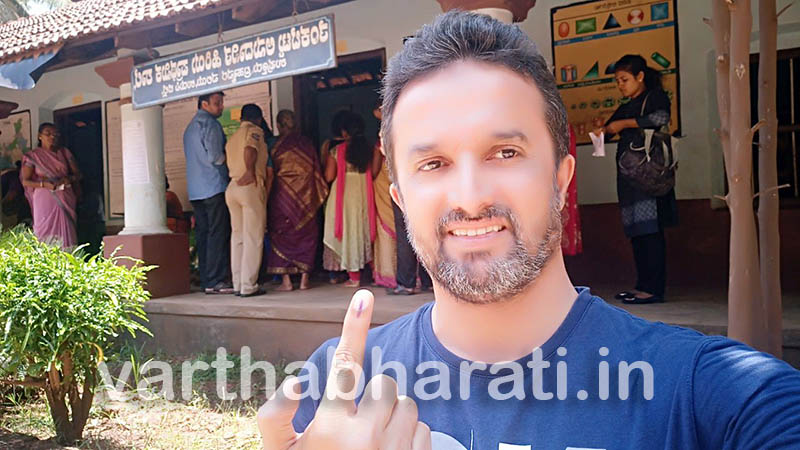 ದ.ಕ.ಜಿಲ್ಲೆಯ ವಿವಿಧೆಡೆ ಅನಿವಾಸಿ ಭಾರತೀಯರಿಂದ ಮತದಾನ