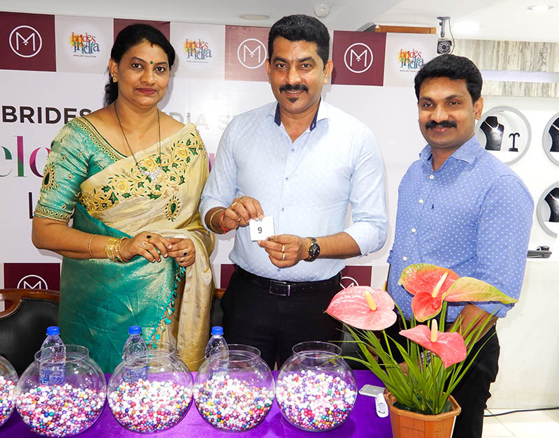 ​ಮಲಬಾರ್ ಗೋಲ್ಡ್ ಮತ್ತು ಡೈಮಂಡ್ಸ್ ಮಳಿಗೆಯಿಂದ 6ನೆ ಸುತ್ತಿನ ಉಚಿತ ಪ್ರವಾಸದ ಅದೃಷ್ಟ ಚೀಟಿ ಯೋಜನೆ ವಿಜೇತರು