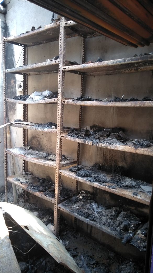 ಚಿಕ್ಕಮಗಳೂರು: ಕಳ್ಳತನಕ್ಕೆ ಬಂದು ಅಂಗಡಿಗೇ ಬೆಂಕಿ ಇಟ್ಟ ದುಷ್ಕರ್ಮಿಗಳು