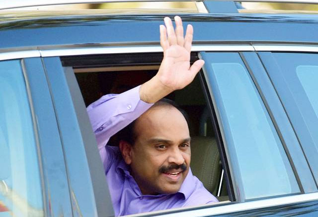 ನನ್ನ ಟೈಮ್ ಚೆನ್ನಾಗಿ ಶುರುವಾಗಿದೆ ... ಈಗ ಇರುವುದರ ನೂರರಷ್ಟು ಆಸ್ತಿ ಮಾಡ್ಕೊತೀಯಾ..