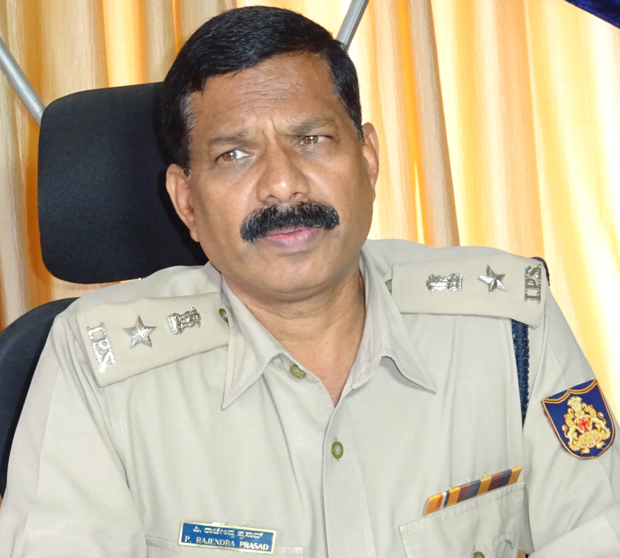 ಮಡಿಕೇರಿ: ಪ್ರವಾಸಿಗರನ್ನು ಅಡ್ಡಗಟ್ಟಿ ಭಯ ಮೂಡಿಸುತ್ತಿದ್ದ ನಾಲ್ವರು ಆರೋಪಿಗಳ ಬಂಧನ