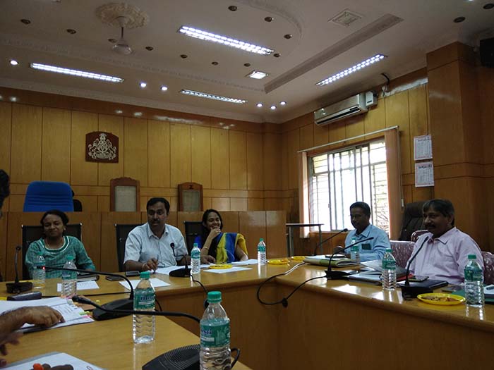 ವೈದ್ಯರ ಚೀಟಿಯಿಲ್ಲದೆ ಕ್ಷಯ ರೋಗದ ಔಷಧಿ ನೀಡುವ ಮೆಡಿಕಲ್ ಸ್ಟೋರ್ ಗಳ ಮೇಲೆ ನಿರ್ದಾಕ್ಷಿಣ್ಯ ಕ್ರಮ: ತುಮಕೂರು ಡಿ.ಸಿ