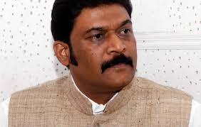 ಪೊಲೀಸ್ ರಕ್ಷಣೆ  ಕೇಳಿದ  ಇಬ್ಬರು ಶಾಸಕರು ?