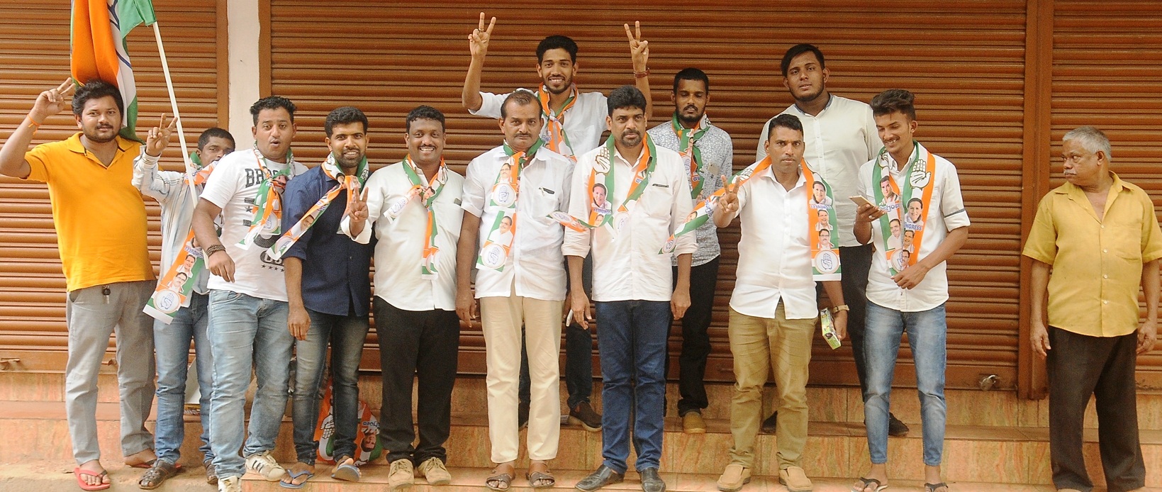 ಕಾಂಗ್ರೆಸ್-ಜೆಡಿಎಸ್ ಸಮ್ಮಿಶ್ರ ಸರಕಾರ: ಬಂಟ್ವಾಳದಲದಲಿ ವಿಜಯೋತ್ಸವ