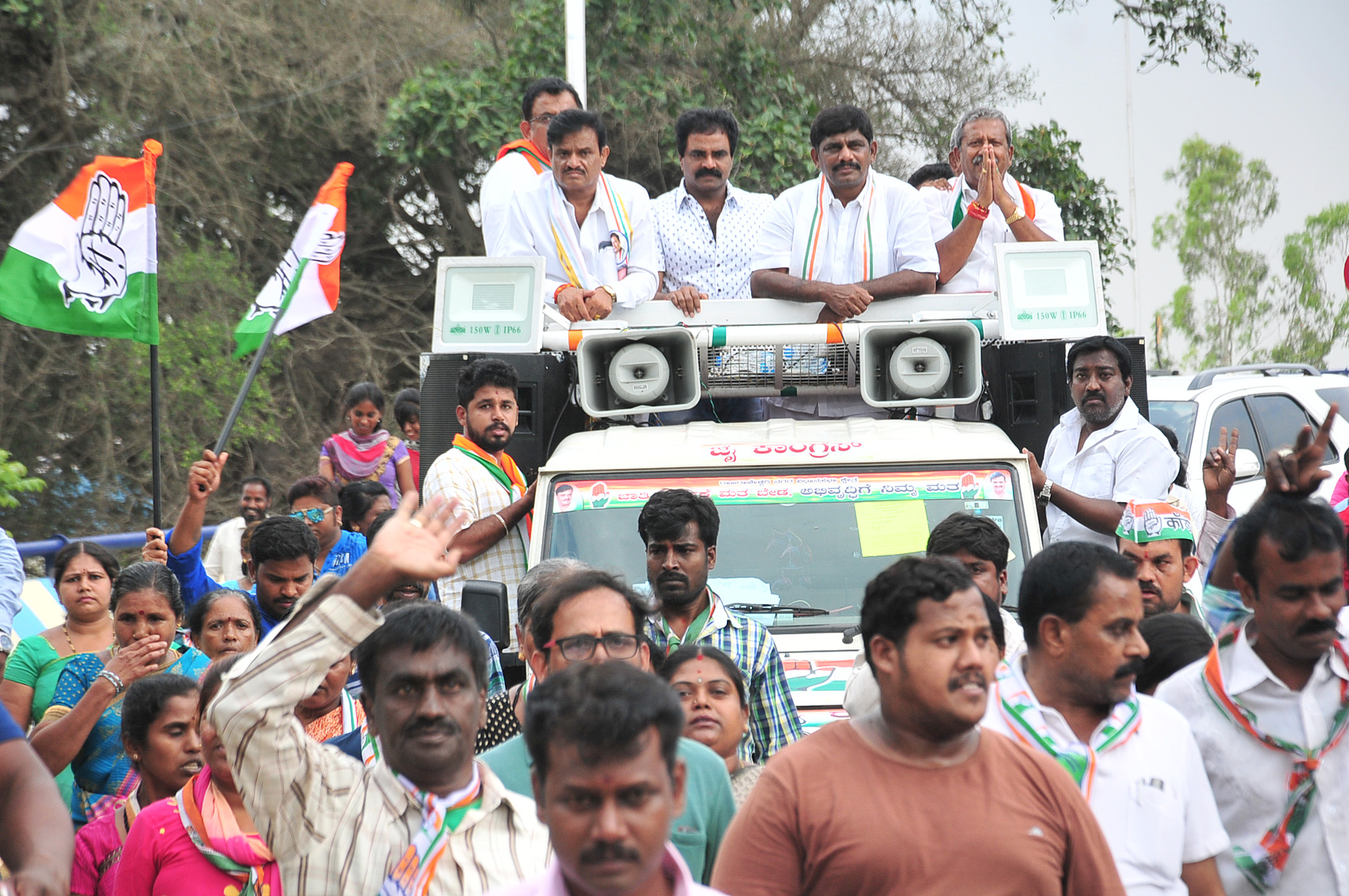 ಆರ್.ಆರ್ ನಗರ ಕ್ಷೇತ್ರಕ್ಕೆ ಮೇ 28ಕ್ಕೆ ಚುನಾವಣೆ: ಮತದಾರರ ಮನಗೆಲ್ಲಲು ಕೊನೆ ಕ್ಷಣದ ಕಸರತ್ತು