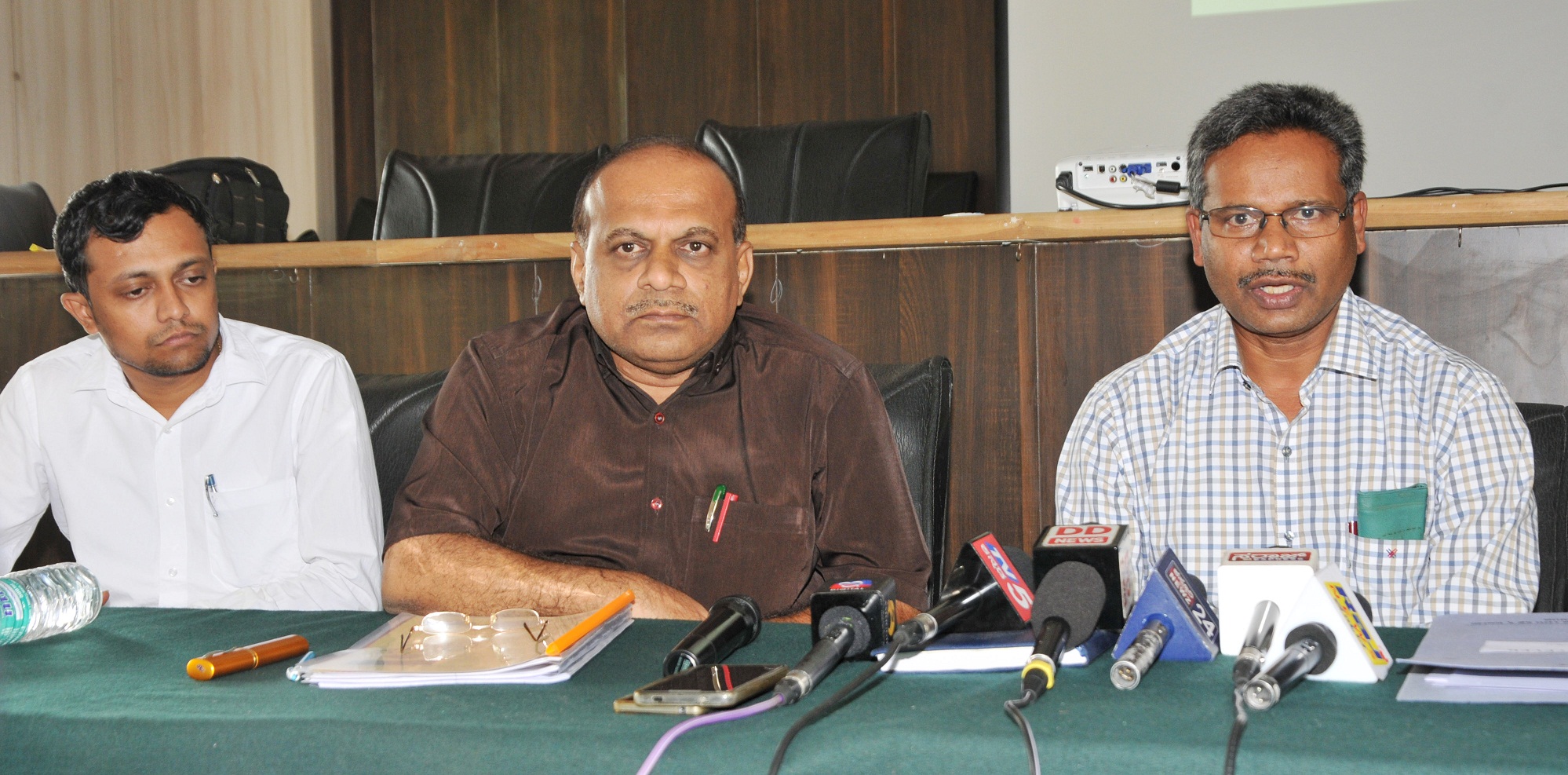 ತುಮಕೂರು ಜಿಲ್ಲೆಯಲ್ಲಿ ನಿಪಾಹ್ ವೈರಸ್ ಬಗ್ಗೆ ವರದಿಯಾಗಿಲ್ಲ: ಡಾ.ಹೆಚ್.ವಿ.ರಂಗಸ್ವಾಮಿ