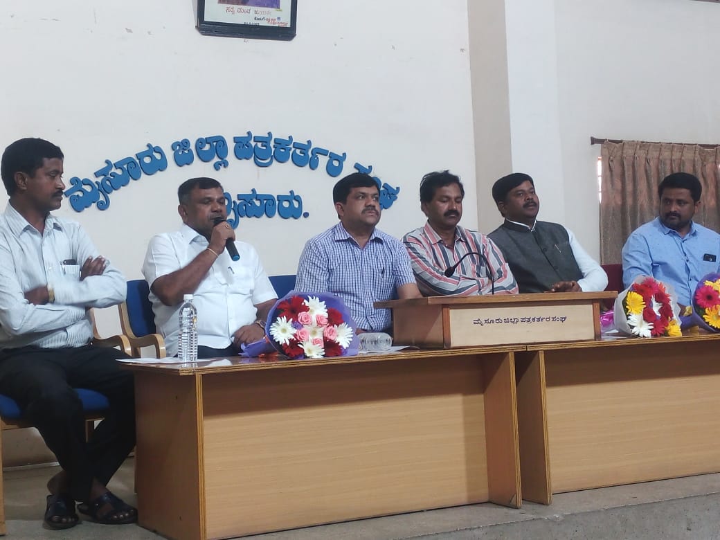 ದಕ್ಷಿಣ ಶಿಕ್ಷಕರ ಕ್ಷೇತ್ರ ಚುನಾವಣೆ: ಕಾಂಗ್ರೆಸ್, ಜೆಡಿಎಸ್, ಬಿಜೆಪಿ ಅಭ್ಯರ್ಥಿಗಳೊಂದಿಗೆ ಸಂವಾದ