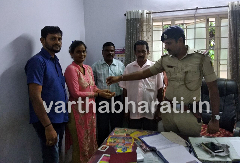 ಬಂಟ್ವಾಳ: ಬಸ್ ನಲ್ಲಿ ಸಿಕ್ಕ ಬಂಗಾರದ ಒಡವೆಯನ್ನು ಹಿಂದಿರುಗಿಸಿ ಪ್ರಾಮಾಣಿಕತೆ ಮೆರದ ಯುವಕ