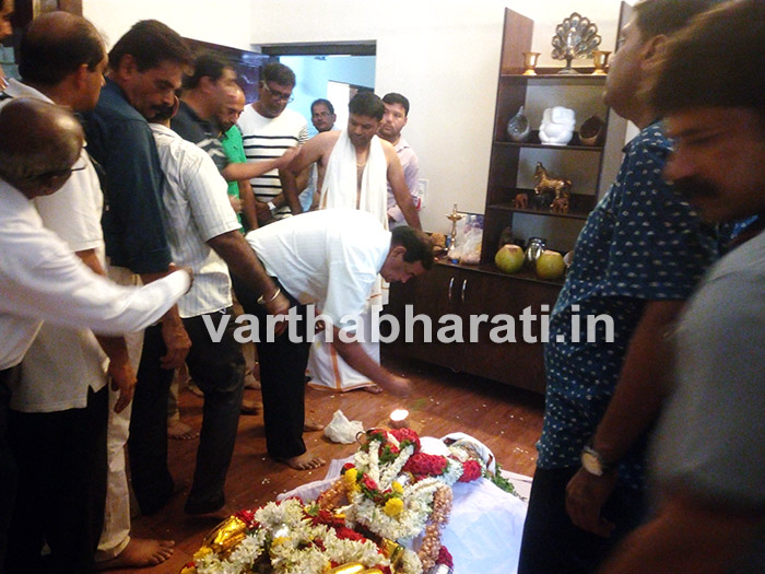 ಬೆಳ್ಳಿಪ್ಪಾಡಿ ಸಂಪ್ರದಾಯದಂತೆ ನೆರವೇರಿದ ಡಾ.ಸತೀಶ್ ರೈ ಅಂತ್ಯಕ್ರಿಯೆ