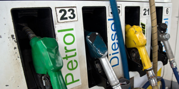 ಬೈಕ್‌ಗಳಿಗೆ ಪೆಟ್ರೋಲ್ ತುಂಬಿಸಿ ಮತದಾರರಿಗೆ ಆಮಿಷ ಆರೋಪ: ಮಟ್ಟಾರು, ಸತೀಶ್ ಅಮೀನ್ ವಿರುದ್ಧ ಪ್ರಕರಣ ದಾಖಲು