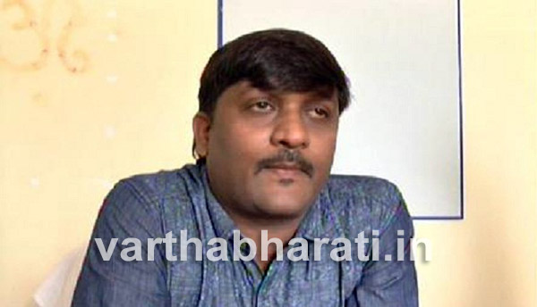 ರಸ್ತೆ ಅಪಘಾತ: ತಹಶೀಲ್ದಾರ್ ಮೃತ್ಯು