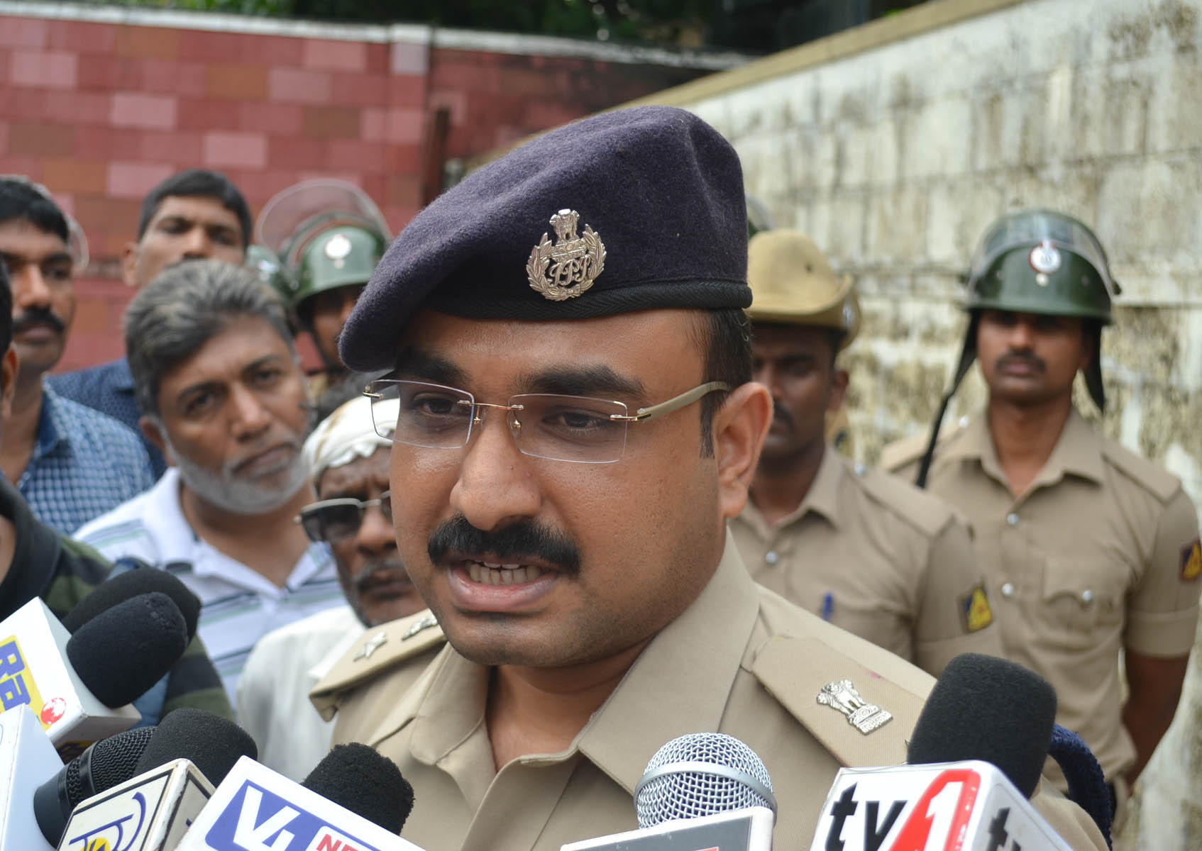 ಬಜರಂಗದಳದ ಕಾರ್ಯಕರ್ತರಿಂದ ಹತ್ಯೆ ಆರೋಪಿಸಿ ಕುಟುಂಬಸ್ಥರಿಂದ ದೂರು- ಪೊಲೀಸ್ ಅಧೀಕ್ಷಕ ಲಕ್ಷಣ್ ನಿಂಬರಗಿ