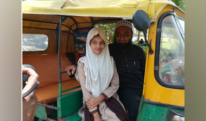 10ನೇ ತರಗತಿ ಪರೀಕ್ಷೆಯಲ್ಲಿ ಶೇ 99.31 ಅಂಕ ಗಳಿಸಿದ ಆಟೋ ಚಾಲಕನ ಪುತ್ರಿ