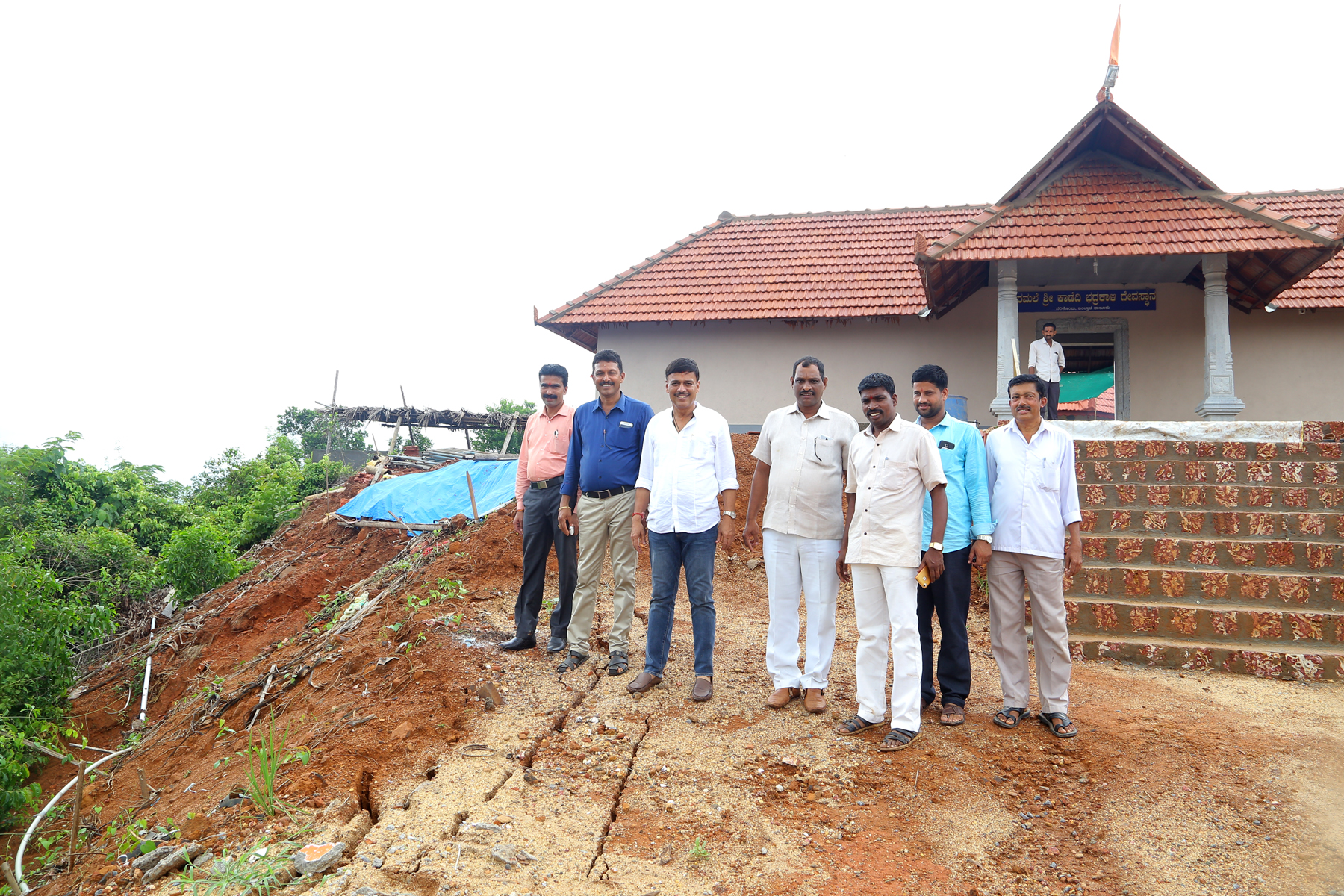 ಮಳೆಗೆ ಹಾನಿಗೀಡಾದ ಪ್ರದೇಶಗಳಿಗೆ ಶಾಸಕ ರಾಜೇಶ್ ನಾಯ್ಕ ಭೇಟಿ-ಪರಿಶೀಲನೆ