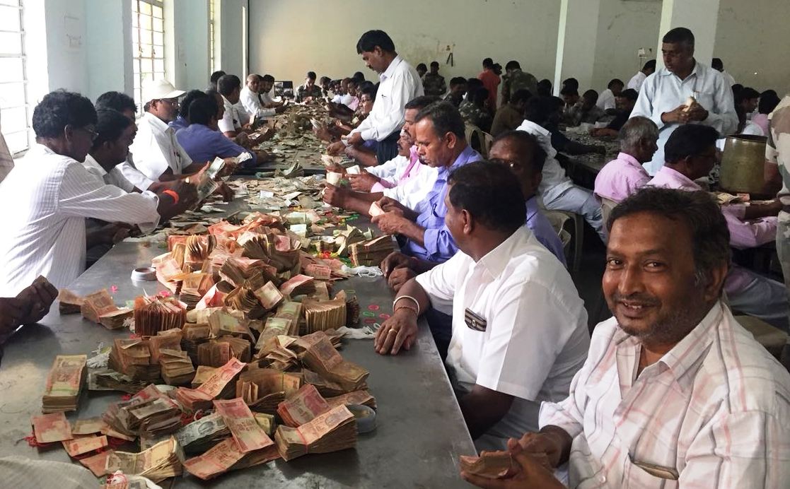 ಹನೂರು: ಬೆಟ್ಟದ ಮಾದಪ್ಪನ ದೇಗುಲದ ಹುಂಡಿ ಎಣಿಕೆ; 1.48 ಕೋಟಿ ರೂ ಸಂಗ್ರಹ