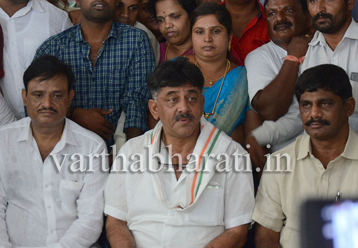 ಕೇಂದ್ರ ಸರಕಾರದಿಂದ ಸೇಡಿನ ರಾಜಕಾರಣ: ಡಿ.ಕೆ.ಶಿವಕುಮಾರ್