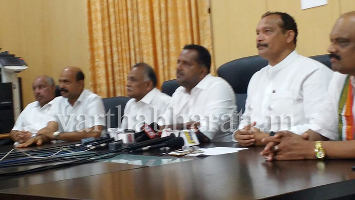 ಕೂಡಲೇ 50 ಕೋಟಿ ರೂ.ನೆರವು ನೀಡಲು ದಕ್ಷಿಣ ಕನ್ನಡ ಕಾಂಗ್ರೆಸ್ ನಿಯೋಗದ ಮನವಿ