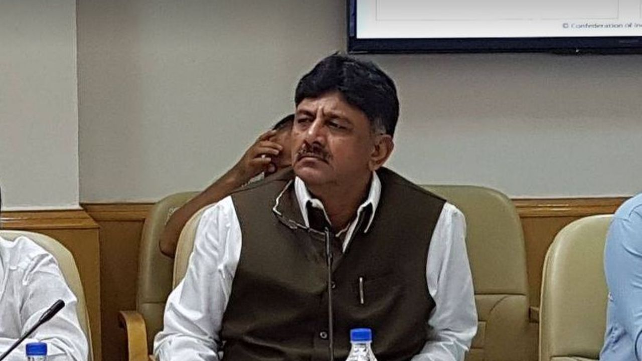 ಕಾಂಗ್ರೆಸ್ ನಾಯಕ ಡಿ.ಕೆ ಶಿವಕುಮಾರ್ ಆಪ್ತರ ನಿವಾಸ, ಕಚೇರಿ ಮೇಲೆ ಸಿಬಿಐ ದಾಳಿ