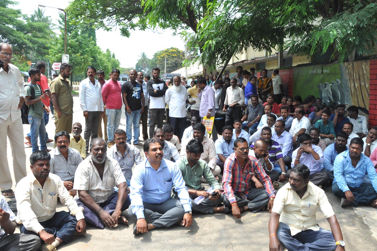 ಚಿಕ್ಕಮಗಳೂರು: ನಗರಸಭೆ ಅಧಿಕಾರಿಗೆ ಆಯುಕ್ತೆಯಿಂದ ಅವಾಚ್ಯ ಶಬ್ಧಗಳಿಂದ ನಿಂದನೆ; ಆರೋಪ