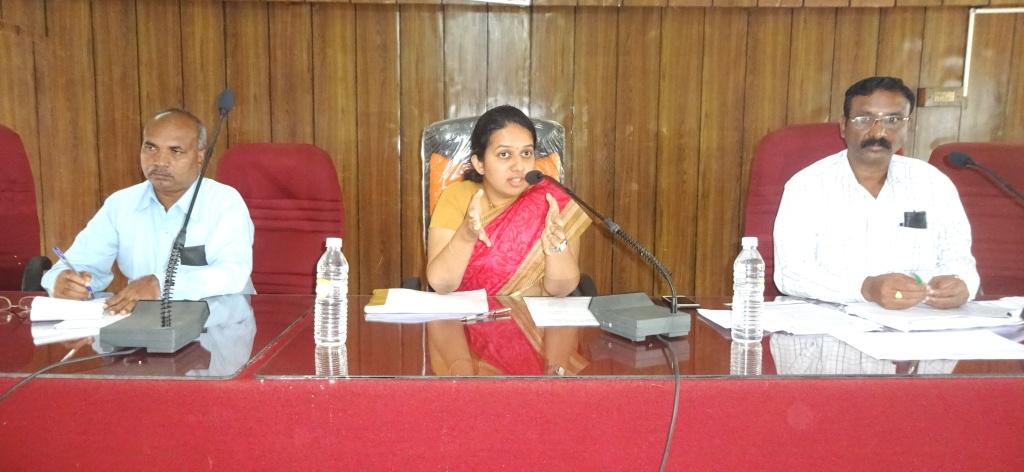 ಕುಡಿಯುವ ನೀರು ಪೂರೈಕೆಗೆ ತುರ್ತು ಕ್ರಮ ಕೈಗೊಳ್ಳಿ: ಅಧಿಕಾರಿಗಳಿಗೆ ಜಿಲ್ಲಾಧಿಕಾರಿ ಪಿ.ಐ.ಶ್ರೀವಿದ್ಯಾ