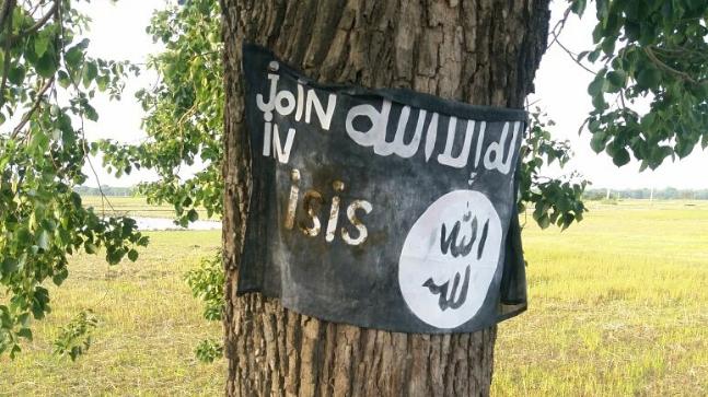 ಐಸಿಸ್ ಸೇರಿ ಎಂಬ ಬರಹವಿರುವ ಉಗ್ರ ಸಂಘಟನೆಯ ಧ್ವಜ ಅಂಟಿಸಿದ ಪ್ರಕರಣ: 6 ಬಿಜೆಪಿ ಸದಸ್ಯರು ಪೊಲೀಸ್ ವಶಕ್ಕೆ