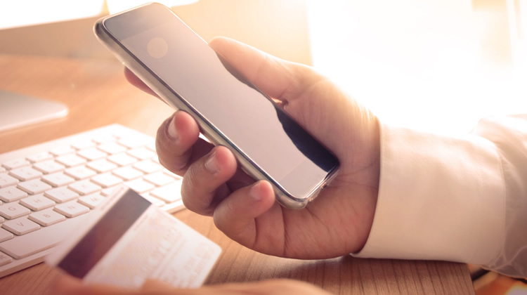 ಶಾಲೆಗಳಲ್ಲಿ ಮೊಬೈಲ್ ಬಳಕೆ ಶಿಕ್ಷಾರ್ಹ ಅಪರಾಧ