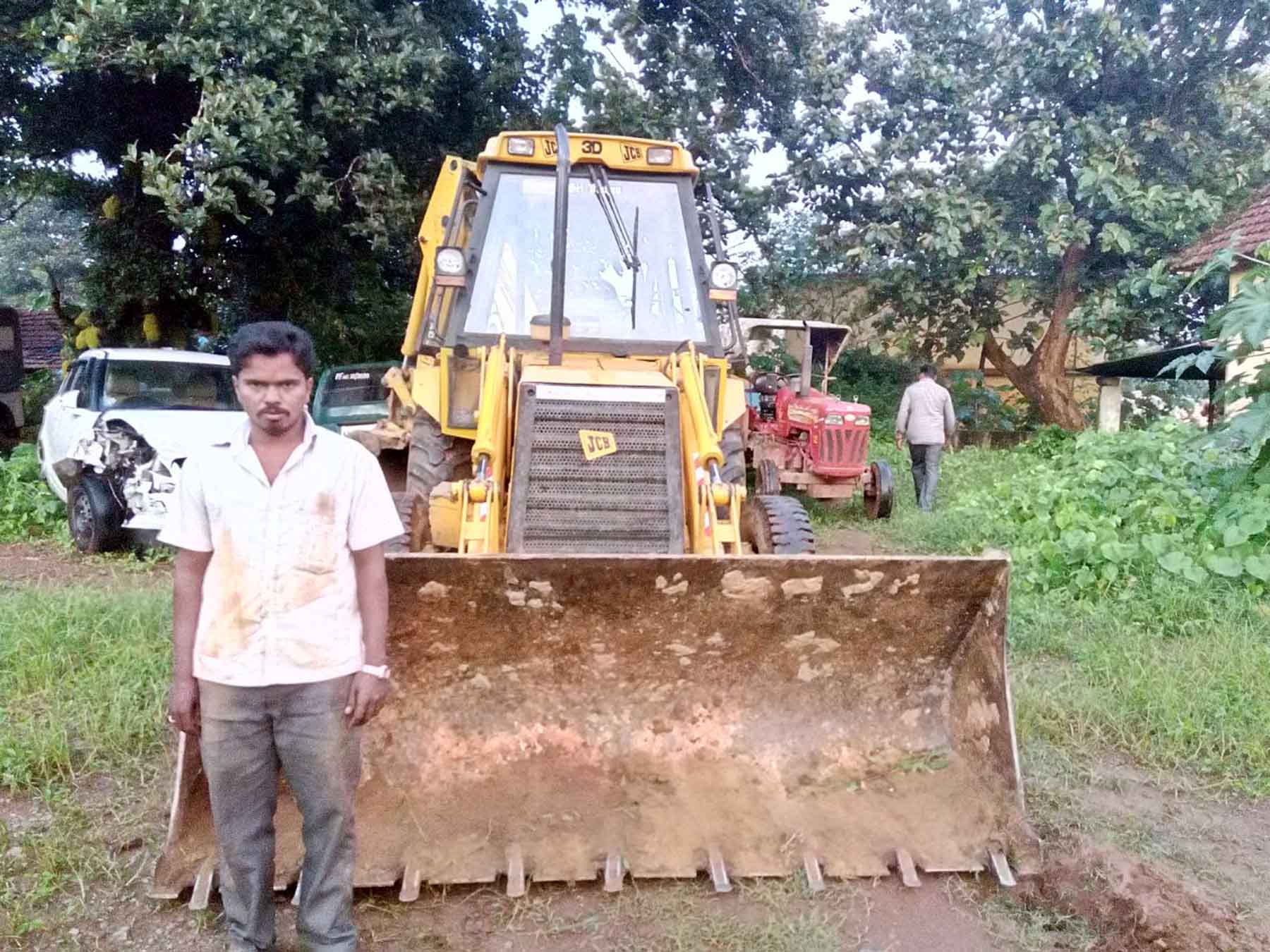 ಮಡಿಕೇರಿ: ಅಕ್ರಮ ಮರಳು ಸಾಗಾಟ; ಮೂರು ವಾಹನಗಳ ವಶ